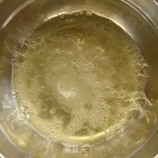 Make Strawberry birthday cake step 0