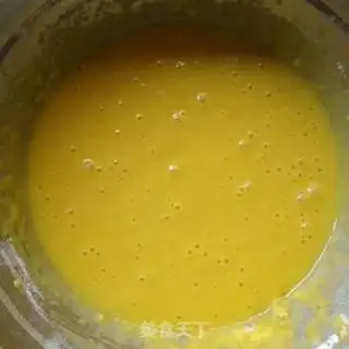 Make Strawberry birthday cake step 1