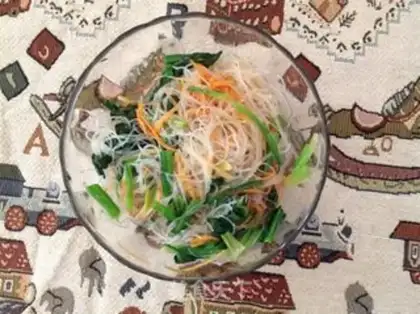 Make A cold spinach step 0