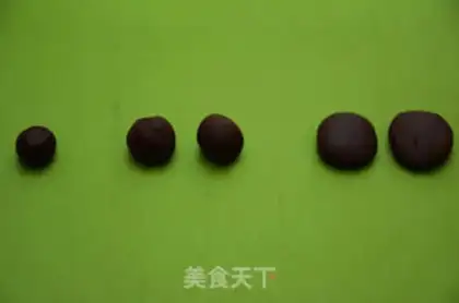 Make Panda cookies step 8