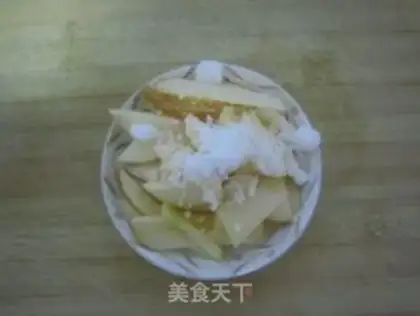 Make Apple corn egg porridge step 2