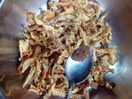 Make Pretzel mushrooms step 10