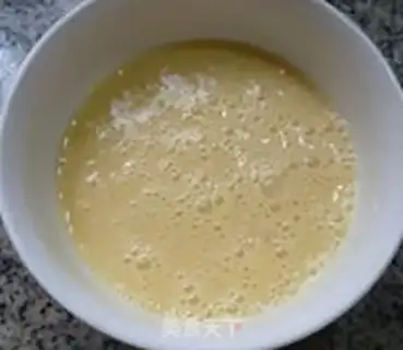 Make Snow cream and duck eggs step 1