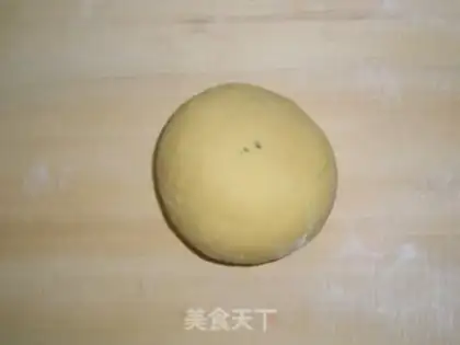 Make Hands on egg noodles step 0