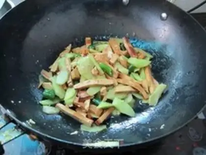 Make A fragrance step 6