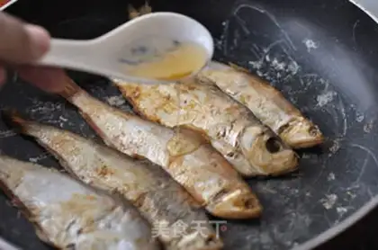 Make The tacos are salty fish step 8