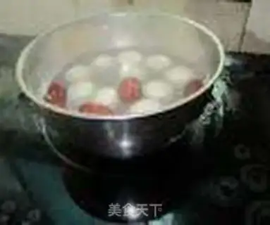 Make Soup and red dates step 4