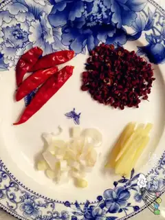 Make Spicy shrimp step 1