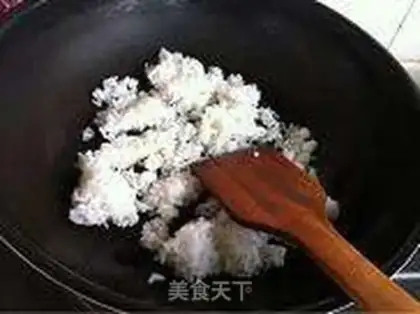 Make Gold egg fried rice step 3