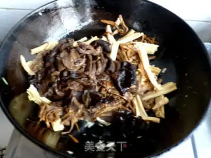 Make The mushrooms with soupballs step 5