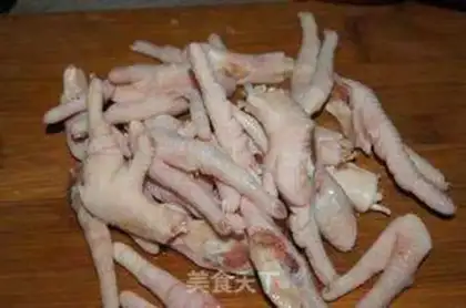 Make Old chicken claws step 1