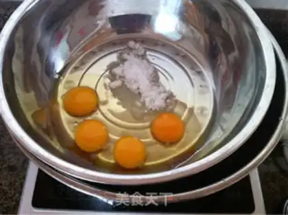 Make Whole wheat sponge cake step 3