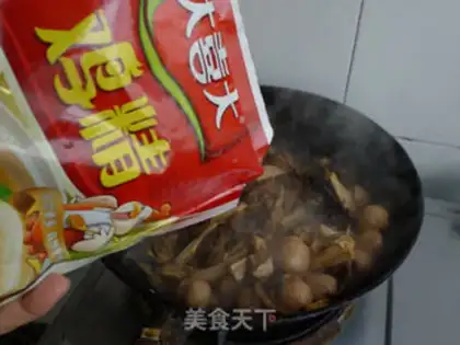 Make The mushrooms with soupballs step 10
