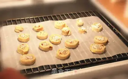 Make Cinnamon rolls step 4