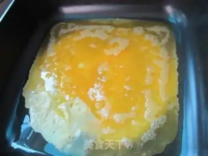 Make Garlic fried eggs step 3