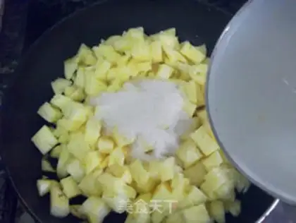 Make Pineapple roll step 7