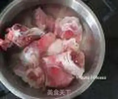Make Sea belt bone soup step 1