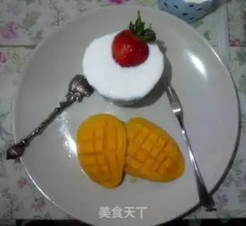 Make Strawberry yogurt with mango step 5