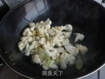 Make Spicy pickles step 1