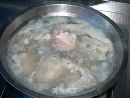 Make Bean hoof soup step 1