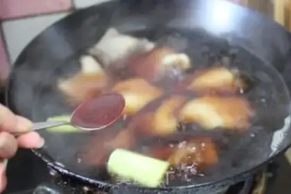 Make Roasted pig hoof step 8