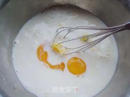 Make Honey strawberry muffins step 1