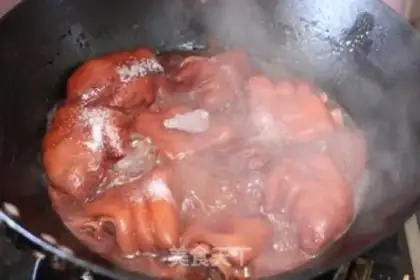 Make Roasted pig hoof step 11