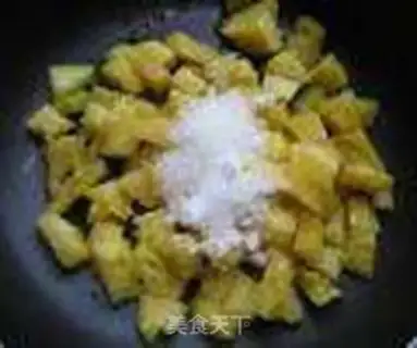 Make Pineapple flip cake step 2
