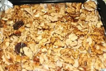 Make Amber walnuts step 2