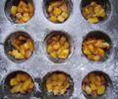 Make Pineapple flip cake step 6