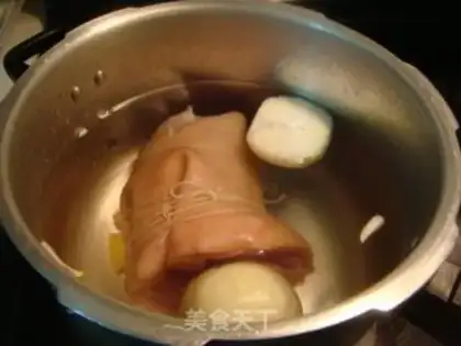 Make Vegetable rolls step 4