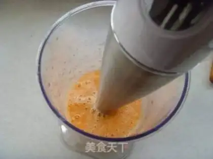 Make Pineapple carrot juice step 2