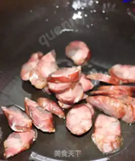 Make Pepper fried sausage step 2