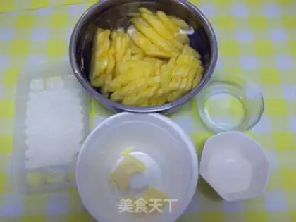 Make Caramel pineapple flip cake step 0