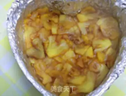 Make Caramel pineapple flip cake step 6