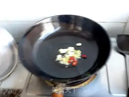 Make Soy sauce and pork step 2