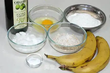 Make walnut banana cake step 0