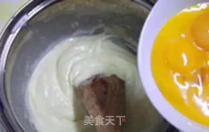 Make Caramel pineapple flip cake step 10
