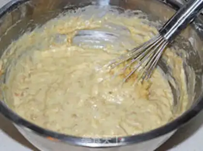 Make walnut banana cake step 5