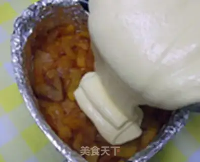 Make Caramel pineapple flip cake step 16