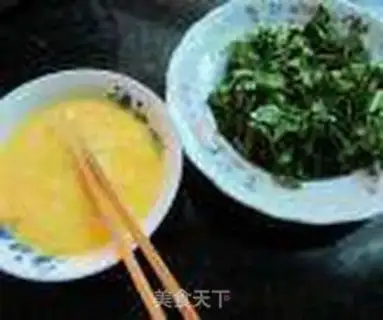 Make Celery fried eggs step 2