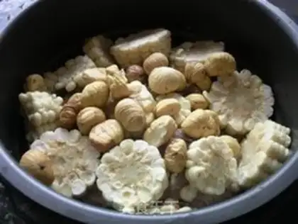 Make Corn plate chestnuts step 3