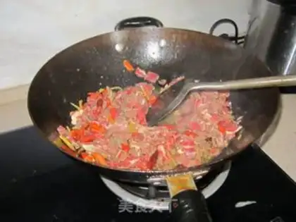 Make Garlic fried cow meat step 7