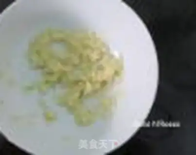 Make Garlic mud and white meat step 4