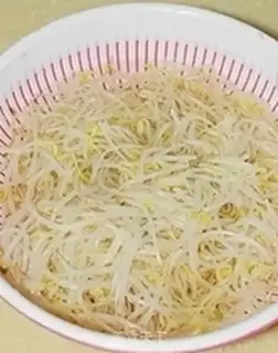 Make The green bean sprouts step 9
