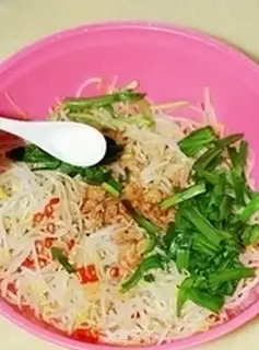 Make The green bean sprouts step 12
