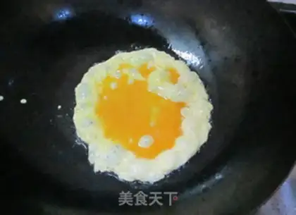 Make Tomato fried eggs step 4