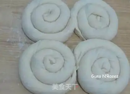 Make The onion claws step 12