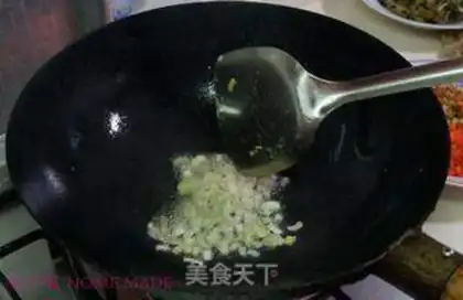 Make Pineapple rice step 3
