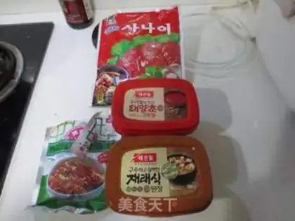 Make Korean tofu soup step 2